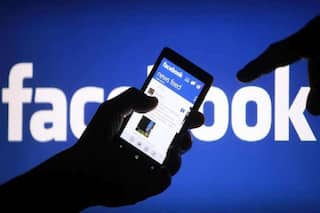 Facebook Family Outage: Usage of Google Maps Surge 125 Times; Text, Call Up by 75 Times | Details Here