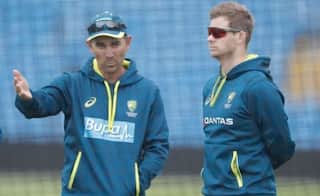 टीम में झगड़े की खबरों के बाद जस्टिन लैंगर को मिला उस्‍मान ख्‍वाजा का साथ, बोले- एशेज सीरीज तक...