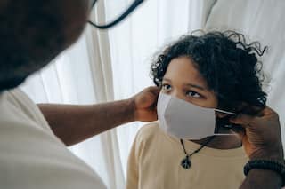 Masks Not Recommended For Children Below 5 Years, No Antivirals For Below 18 Years. Check Govt's Revised Guidelines Here