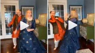 Viral Video: US 'Dancing Dad' Grooves to 'Chammak Challo' With Wife to Celebrate 25th Wedding Anniversary | Watch