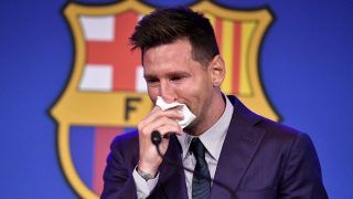 Lionel Messi Bids Emotional Teary-Eyed Goodbye to Barcelona: 