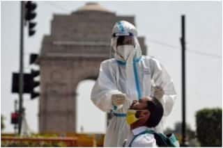 Delhi में थमी कोरोना की रफ्तार! बीते 24 घंटे में नए मामलों से ज्यादा लोगों ने दी जानलेवा वायरस को मात, संक्रमण दर में भी गिरावट