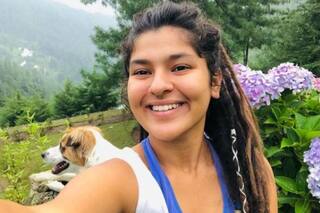 So Hot! TMKOC Fame Nidhi Bhanushali Shares Stunning Selfie From Misty Mountains, Reveals 'I am Shit Scared of Flowers'