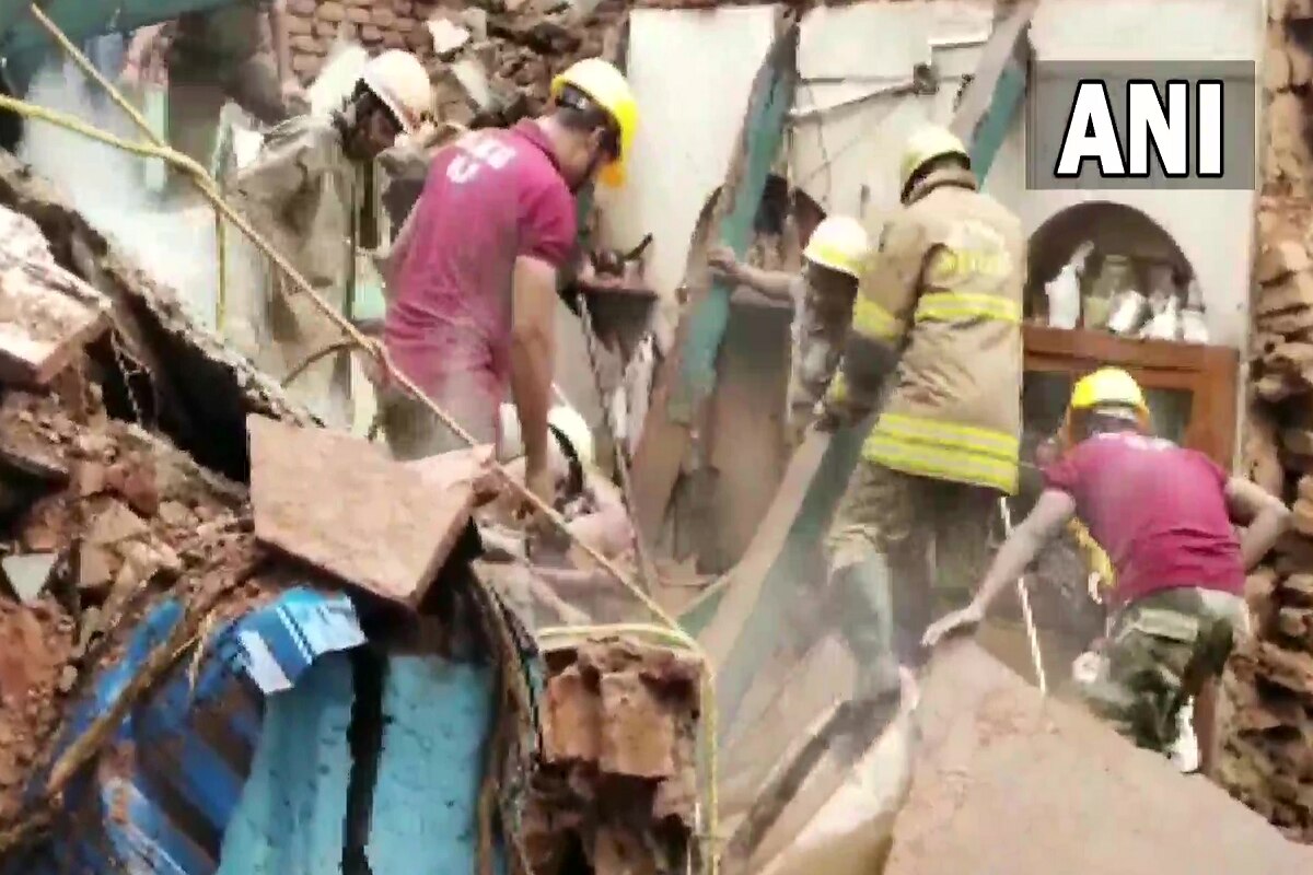 Kolkata Rains: 2 Dead Including 3-Year-Old Girl As Building Collapses Due To Heavy Downpour