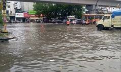 Delhi Rains Lead to Waterlogging Woes, Traffic Hit in Gurugram, Noida | Full List of Roads to Avoid
