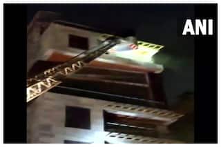 Maharashtra: Massive Fire Breaks Out in Nutan Villa Building in Mumbai's Khar, 8 Fire Tenders Rushed To Spot