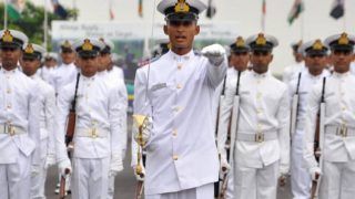 Indian Navy Recruitment 2022: भारतीय नौसेना में आई बंपर भर्ती, 10वीं पास करें आवेदन, जानें कितनी होगी सैलरी