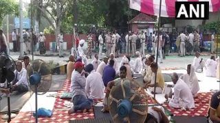 Haryana: करनाल में किसानों का प्रदर्शन जारी, सरकार ने मोबाइल, इंटरनेट और SMS सेवाएं सस्‍पेंड की