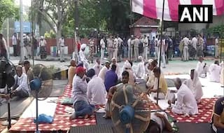 Haryana: करनाल में किसानों का प्रदर्शन जारी, सरकार ने मोबाइल, इंटरनेट और SMS सेवाएं सस्‍पेंड की
