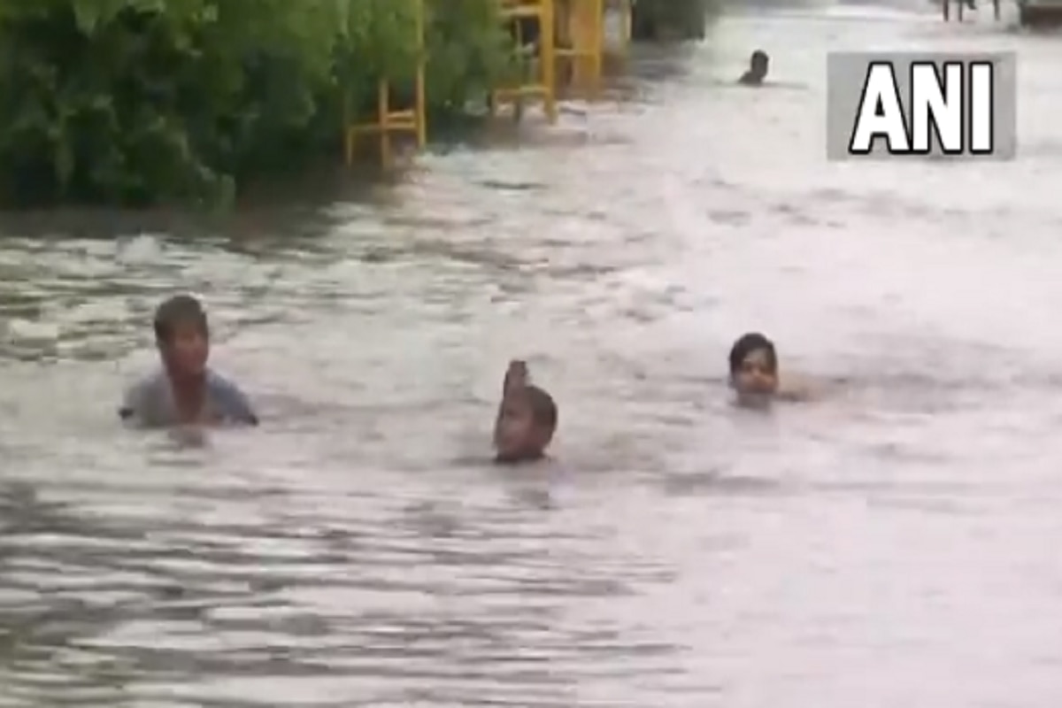 Delhi Rains: Children Swim On Heavily Waterlogged Roads Near MCD Civic Centre | Watch