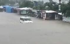 Mahindra Bolero Wades Through Flooded Road Like A Boss, Leaves Anand Mahindra Amazed