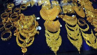Gold price today, 9 February 2022: सोने के भावों में मामूली कमजोरी, चांदी में बढ़ी खरीदारी, जानें- मुंबई में आज क्या हैं 10 ग्राम सोने के रेट?