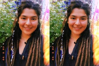 TMKOC Fame Nidhi Bhanushali Shares Stunning Selfie In Black Deep-Neckline Shirt | See Pic