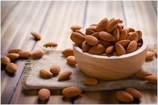 Should We Eat 22-23 Almonds in a Day? Read Here to Find Out