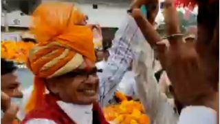 Shivraj Singh Chouhan Dance: सीएम शिवराज सिंह चौहान ने जनजातीय लोगों के साथ किया डांस, Video Viral