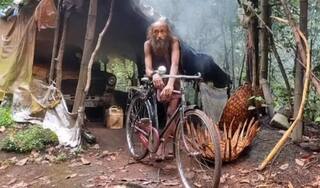 Into The Wild: This Karnataka Man Has Been Living in His Ambassador Car Amid Forest For 17 Years!