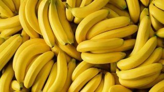 Banana Side Effects: इन लोगों को भूलकर भी नहीं करना चाहिए केले का सेवन, वरना हो सकती हैं ये समस्याएं
