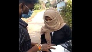 Video: 'Aap Humare Kaum Ko Badnaam Kar Rahe Hai', Mob Forces Woman To Remove Burqa in MP | Watch