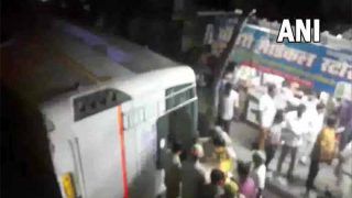 Ghaziabad में भाटिया मोड़ फ्लाईओवर से नीचे गिरी बस, 3 की हालत नाजुक, कइयों के घायल होने की आशंका