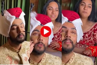 Delhe Ka Makeup: सबको हटाकर खुद मेकअप कराने बैठ गया दूल्हा, दुल्हन से बोला- तू ऐसे ही आ जइयो | देखिए ये मजेदार Video