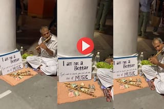 Flute Performance Video: बुजुर्ग ने बांसुरी से सुनाया इतना मधुर संगीत, जिसने सुना बस सुनता रहा गया | Viral हुआ ये वीडियो