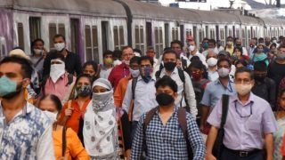 Mumbai Local Train: क्या वैक्सीन की दोनों डोज लिये बिना भी मुंबई लोकल में जल्द मिलेगी सफर की इजाजत? जानें क्या है अपडेट