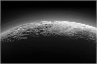 लुप्त हो रहा है कभी 9 ग्रहों में रहे प्लूटो का वातावरण, जानें वैज्ञानिक इस बारे में क्या कहते हैं