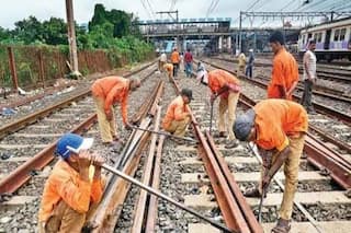 Indian Railway/IRCTC: रेलवे के इस रूट पर दो महीने तक रहेगा ट्रैफिक ब्लॉक, आज मुंबई लोकल के इन रूटों पर भी जंबो ब्लॉक, देखें लिस्ट