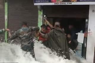 Incessant Rains Wreak Havoc in Uttarakhand, Army Rescues Stranded People in Nainital | Watch