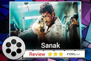 Sanak Movie Review Vidyut Jammwal Shines Brightest in The Film Strictly For Action Lovers!
