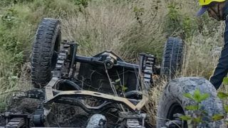 महाराष्ट्र में टायर फटने के कारण पलटा तेज रफ्तार वाहन, पांच की मौत, सात घायल