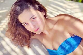 Alia Bhatt Drops Sun-Kissed Photo In Hot Blue Strapless Bikini From Maldives Diary