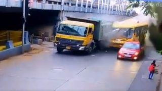 Mumbai Accident Video: ट्रक को बस ने मारी ऐसी टक्कर, 7 लोग पहुंच गए अस्पताल, देखें घटना का वीडियो