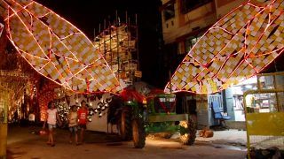 Video: Durga Puja Pandal in Kolkata Showcases Farmers Protest, Highlights Lakhimpur Kheri Incident | Watch