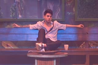 'Stop Defaming Pratik' Say Fans After Farah Khan Slams Him For Blaming Karan For Everything | Bigg Boss 15