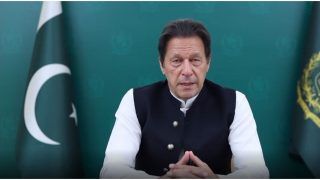 Imran Khan Takes Note of Argument Between Shoaib Akhtar, PTV Host