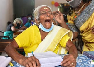 This 104-Year-Old Woman Has Scored 89/100 in Literacy Exam & The Joy On her Face is Evident!