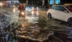 Bengaluru Roads Waterlogged, Several Areas Inundated As Downpour Wreaks Havoc in City | Key Points