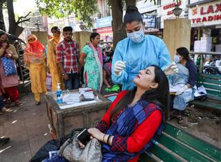 Karnataka Likely to Impose Lockdown-like Measures as COVID Cases Rise at Dharwad Medical College