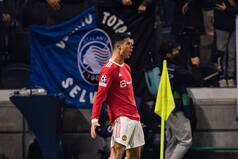 'What he Does is - ILLEGAL' - Twitterverse Hail GOAT Ronaldo Following His UCL Heroics
