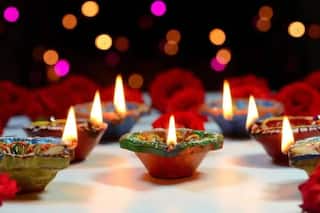Diwali 2021 Vastu Tips: दिवाली के दिन अपनाएं ये 7 वास्तु टिप्स, मां लक्ष्मी प्रसन्न होकर बरसाएंगी कृपा