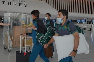 Medicated And Helps in Speedy Recovery: Mohammad Rizwan Explains Reason Behind Carrying Pillow
