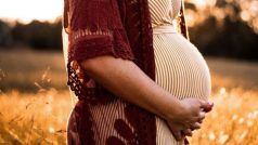 Pregnancy Tips: ओम‍िक्रोन के बढते खतरे के बीच क्‍या आप हो गई हैं प्रेग्‍नेंट, इन बातों का रखें खास ख्‍याल