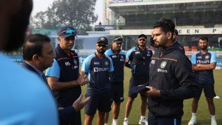 IND vs NZ, 1st Test: Shreyas Iyer Receives Maiden Test Cap From Sunil Gavaskar | Watch Video