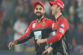 Ab de Villiers' Retirement Leaves Kohli Heartbroken; Wishes Pour in From Around The World