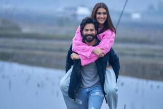 Varun Dhawan-Kriti Sanon All Set to Unleash 'Bhediya'| First Look Out Tomorrow