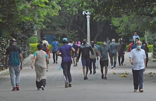 Delhiites Wake Up to 'Very Poor' Category Air Quality Level After Witnessing 'Cleanest October' Since 2015