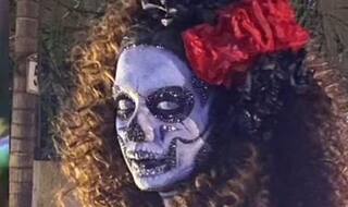 आधी रात...सूनी सड़क पर...अपने शिकार की तलाश में इतनी जोर से भागीं बिग बॉस की ये कंटेस्टेंट, कमजोर दिलवाले संभलकर देखें इस 'भूतनी' को