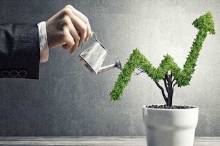 SIP Calculator : इन 5 फंड्स में 5, 000 रुपये हर महीने जमा करने पर तीन साल बाद मिलेगा इतना रिटर्न; समझें गणना