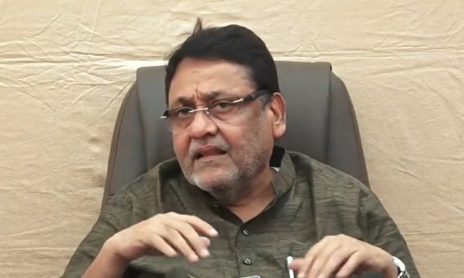 'Will Drop Hydrogen Bomb Tomorrow 10 AM to Expose Fadnavis' Underworld Connection': Nawab Malik Reacts to Link With Dawood Ibrahim